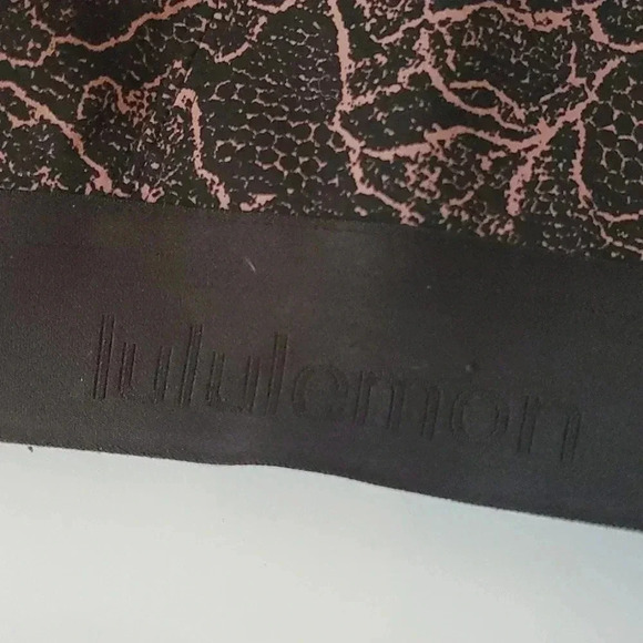 Lululemon Fine Form Bra Lacescape Spanish Rose and Black Size 34C - Picture 4 of 9
